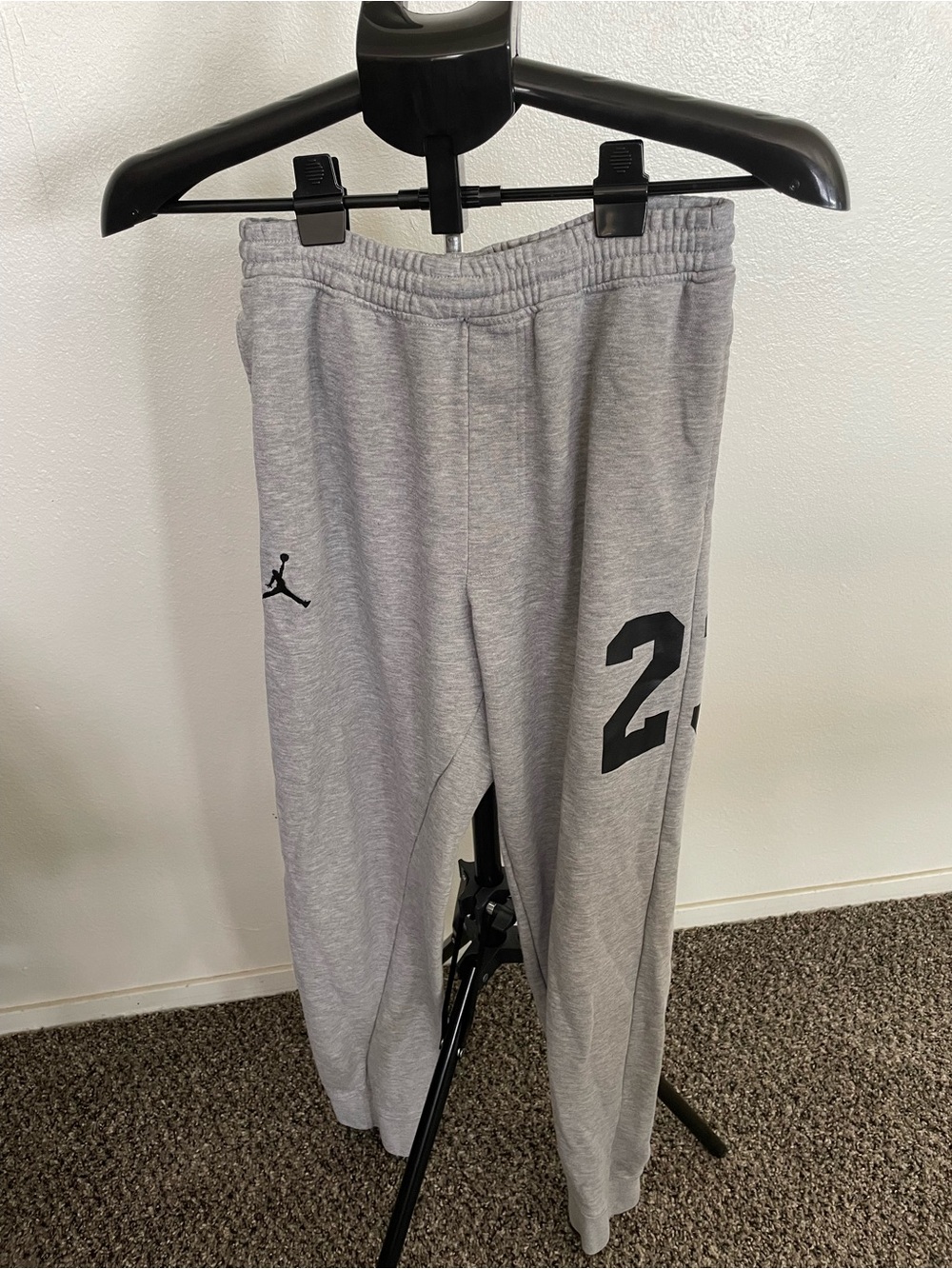 Gray Fleece Joggers with Jumpman and Number Graphic